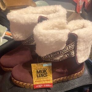 Muk Luks Kids' Maroon and Cream Boots